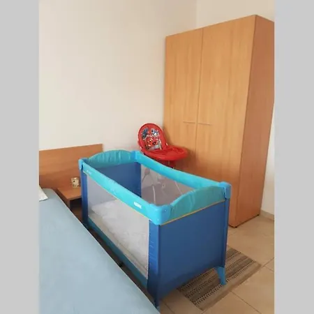 Cosy Flat 2 Bedroom Flat At *